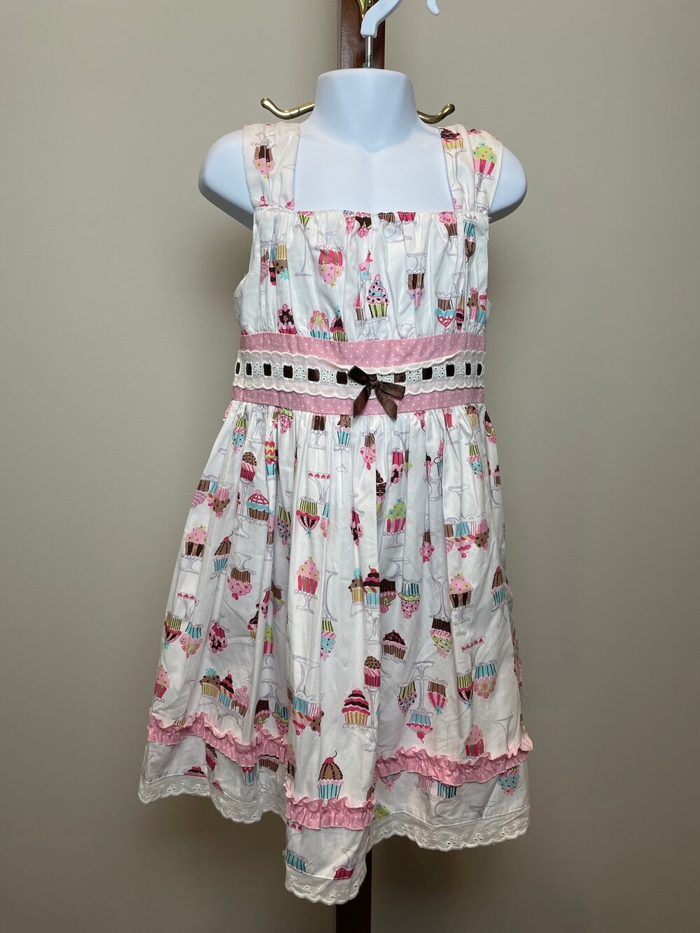 Maggie & Zoe 6X Cupcake Dress White Eyelet Ruffle Tulle Hem Tie Back